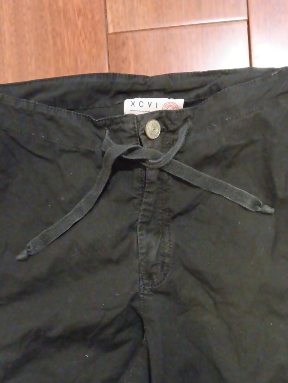 Split Side Capris - Picture 3 of 6